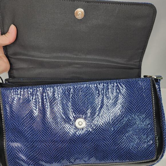 White House Black Market Blue Snakeskin pattern with Black Trim Shoulder Purse - Picture 14 of 15